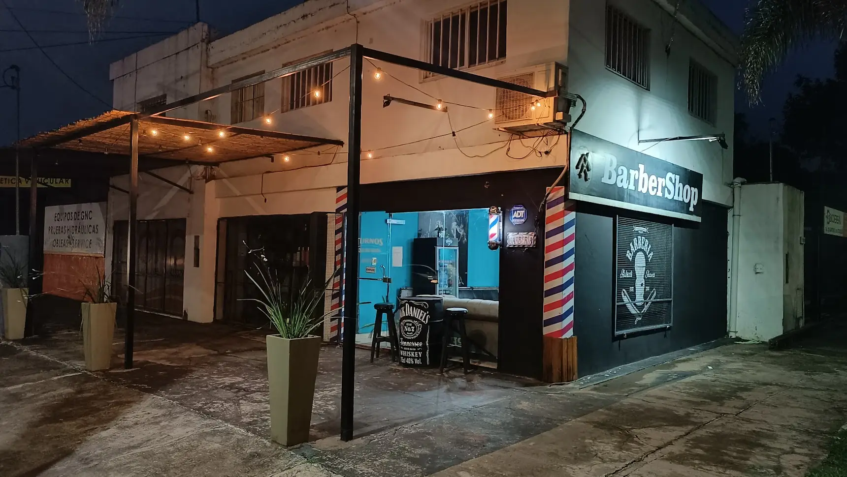 Zars frente del local